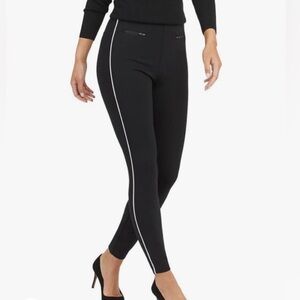 Spanx Perfect Pant in Ankle Piped Skinny Black